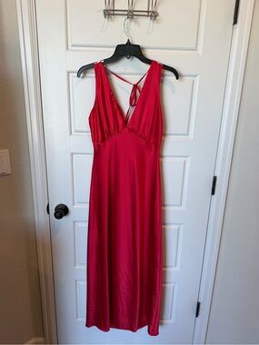 Emerald Sundae Red Satin V Neck Cowl Back Dress M